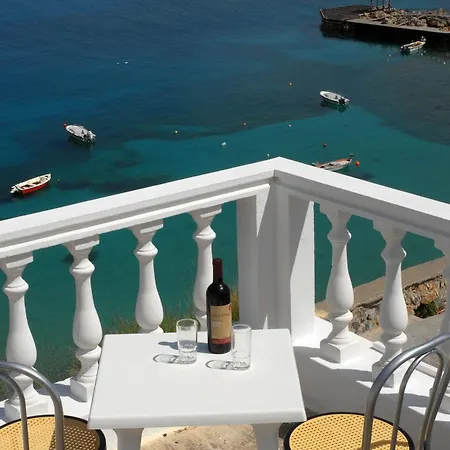 St. Paul's Bay View * Lindos (Rhodes)