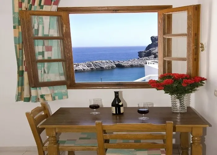 St. Paul's Bay View 린도스